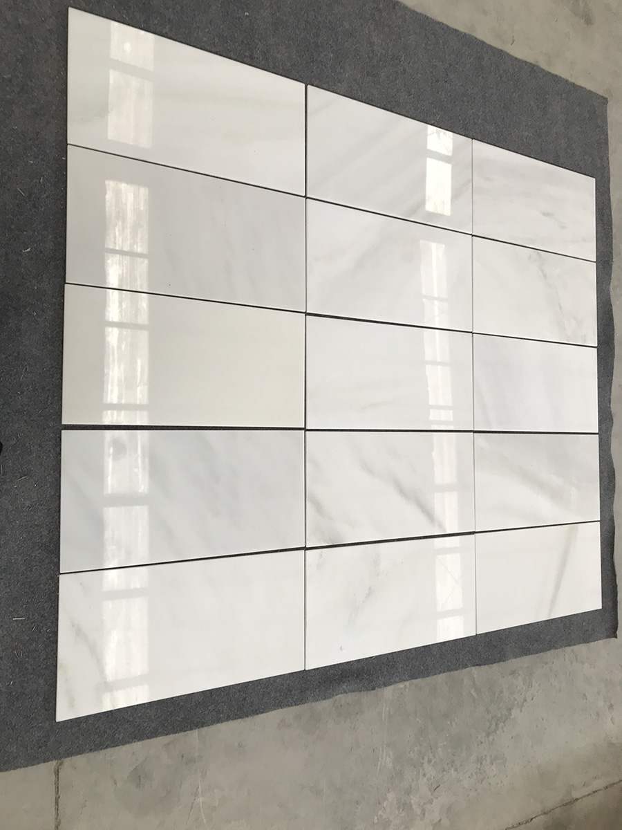 China Statuario White Marble 24x12 Tiles